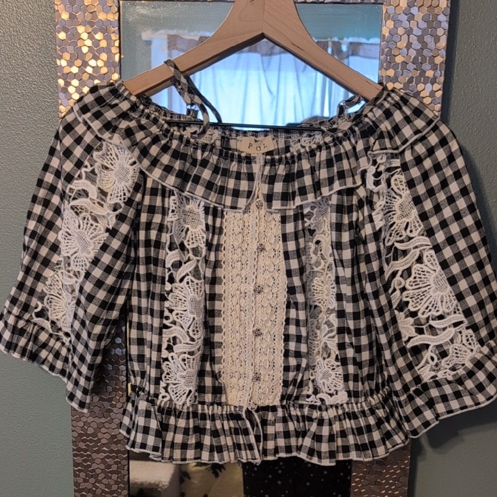 POL Gingham Lace Top